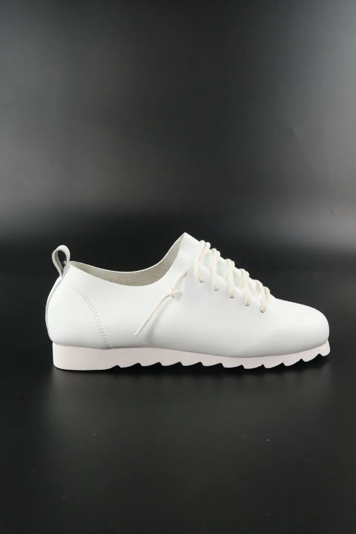 รองเท้าผ้าใบหนังแท้ สไตล์สปอร์ต - Minimalist Style Faux Leather Lace Up Canvas Shoes