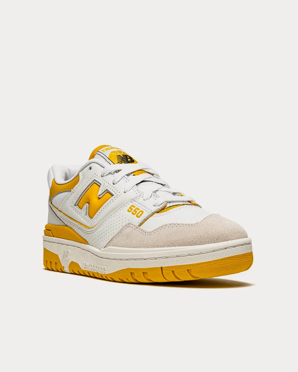 550 Sea Salt Varsity Gold Low Top Sneakers
