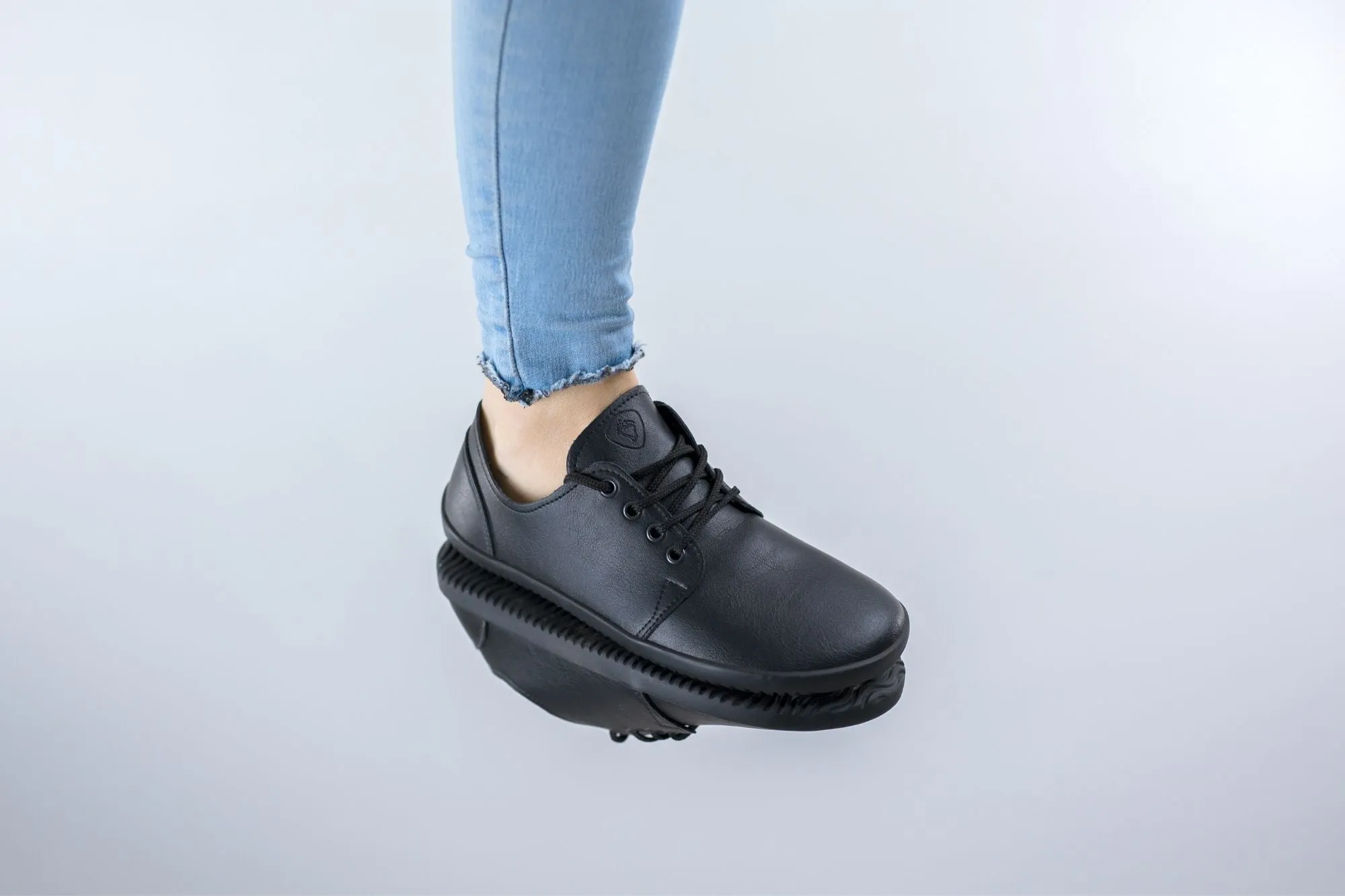 Bindu Barefoot Men’s Casual Shoes – black