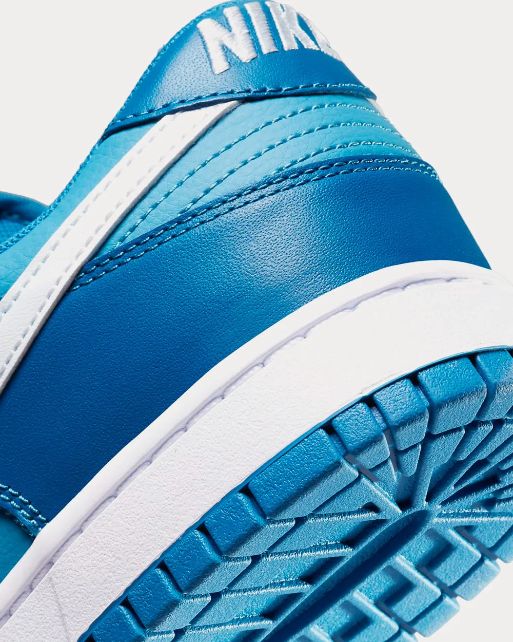 Dunk Low Retro Dark Marina Blue / Dutch Blue / White Low Top Sneakers