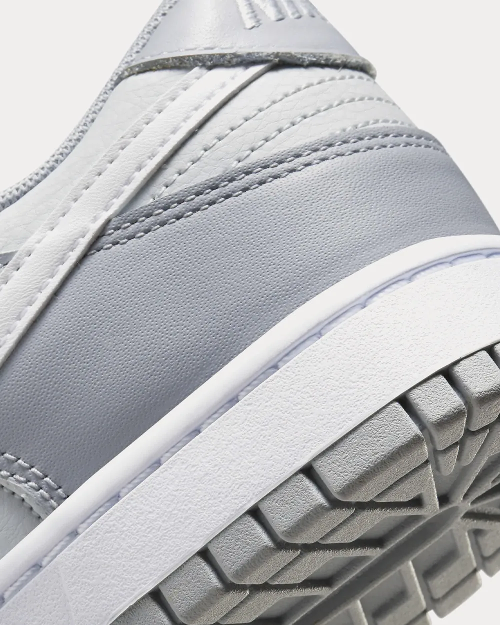 Dunk Low Retro 'Two Tone Grey' Pure Platinum / Wolf Grey / White Low Top Sneakers