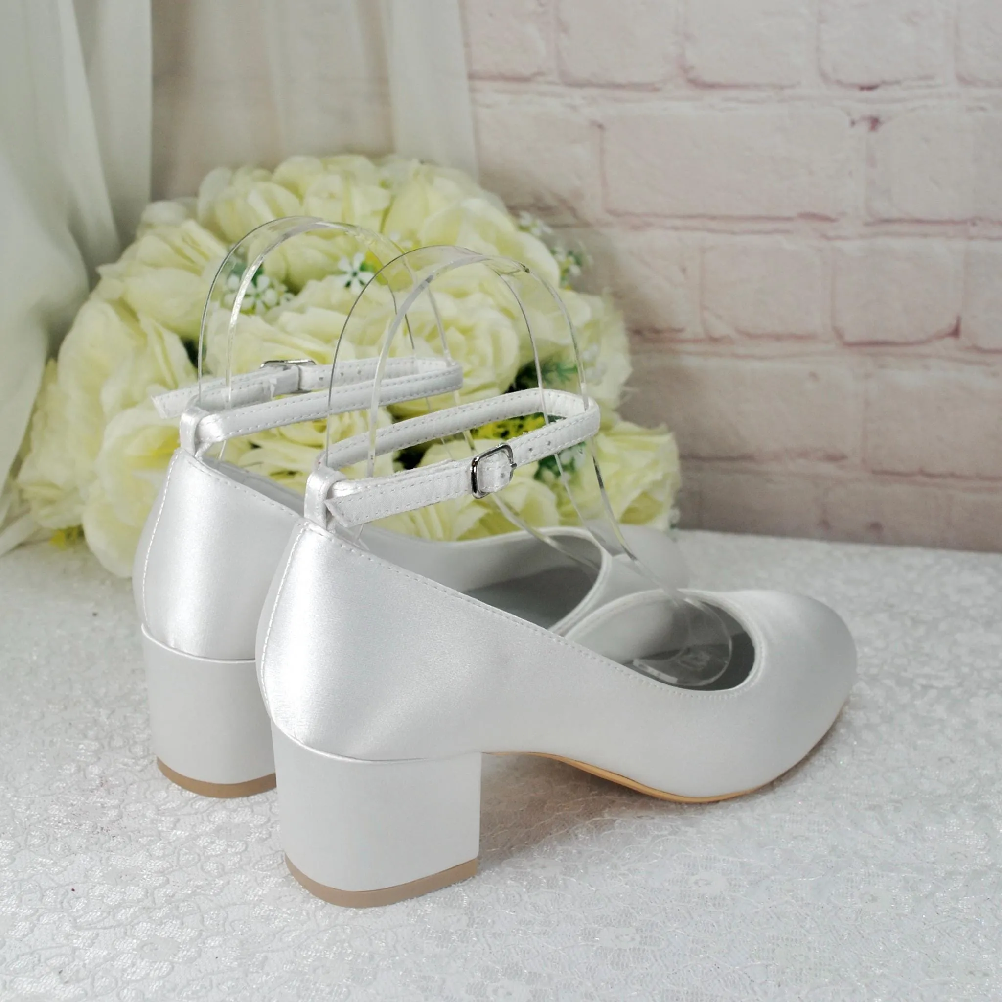 Harriet - Pearl Bow
