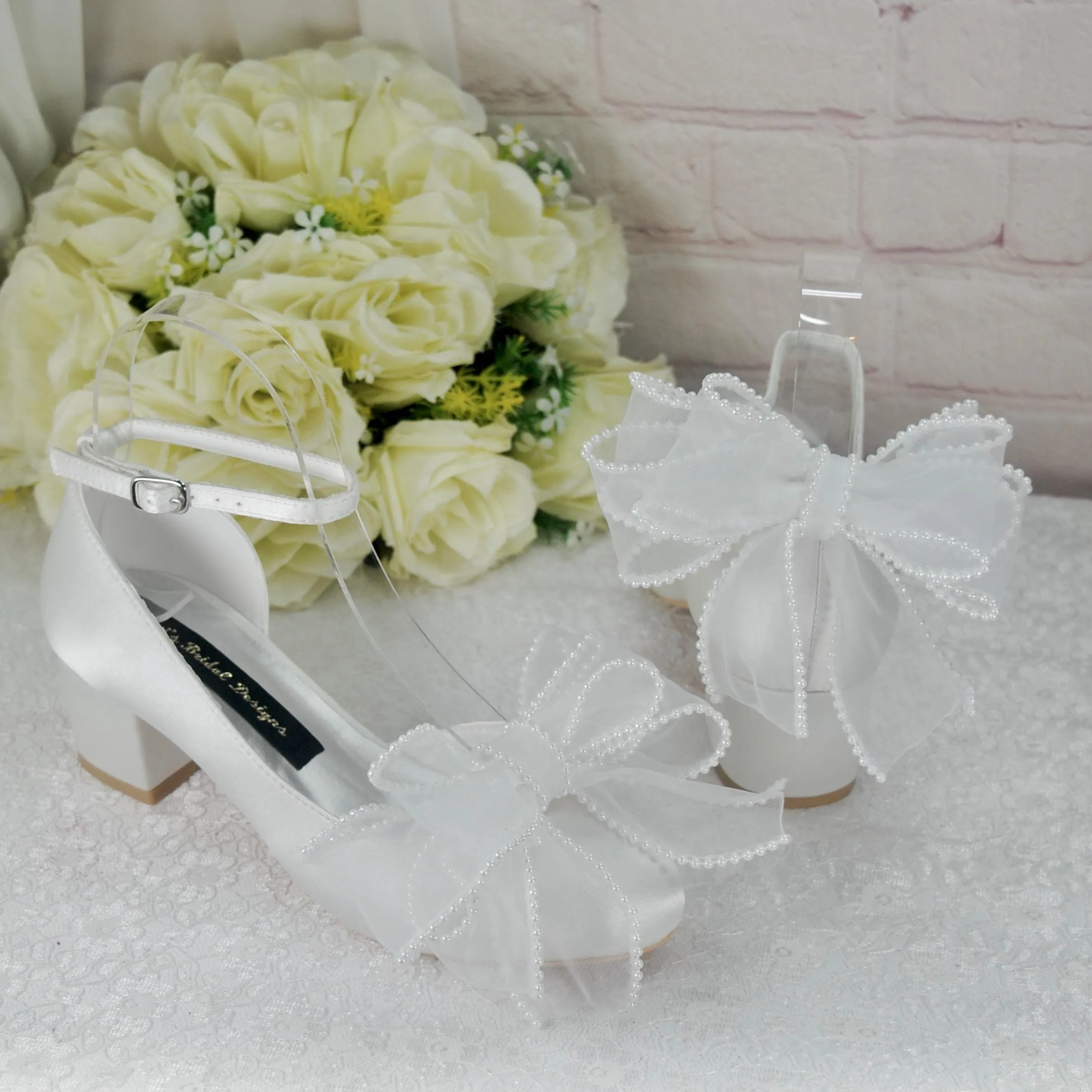Harriet - Pearl Bow