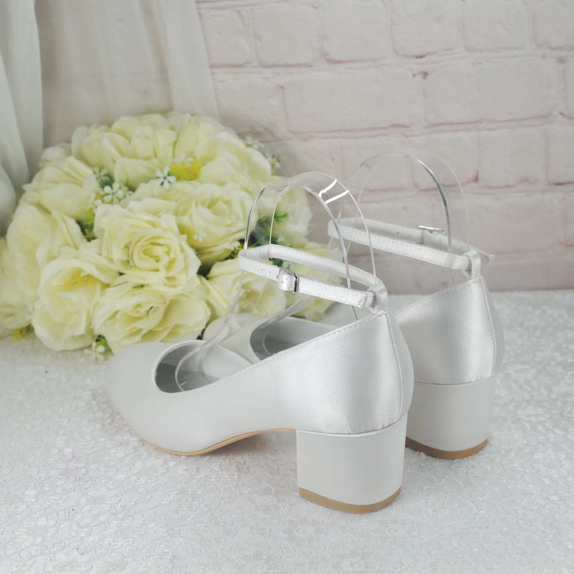 Harriet - Pearl Bow