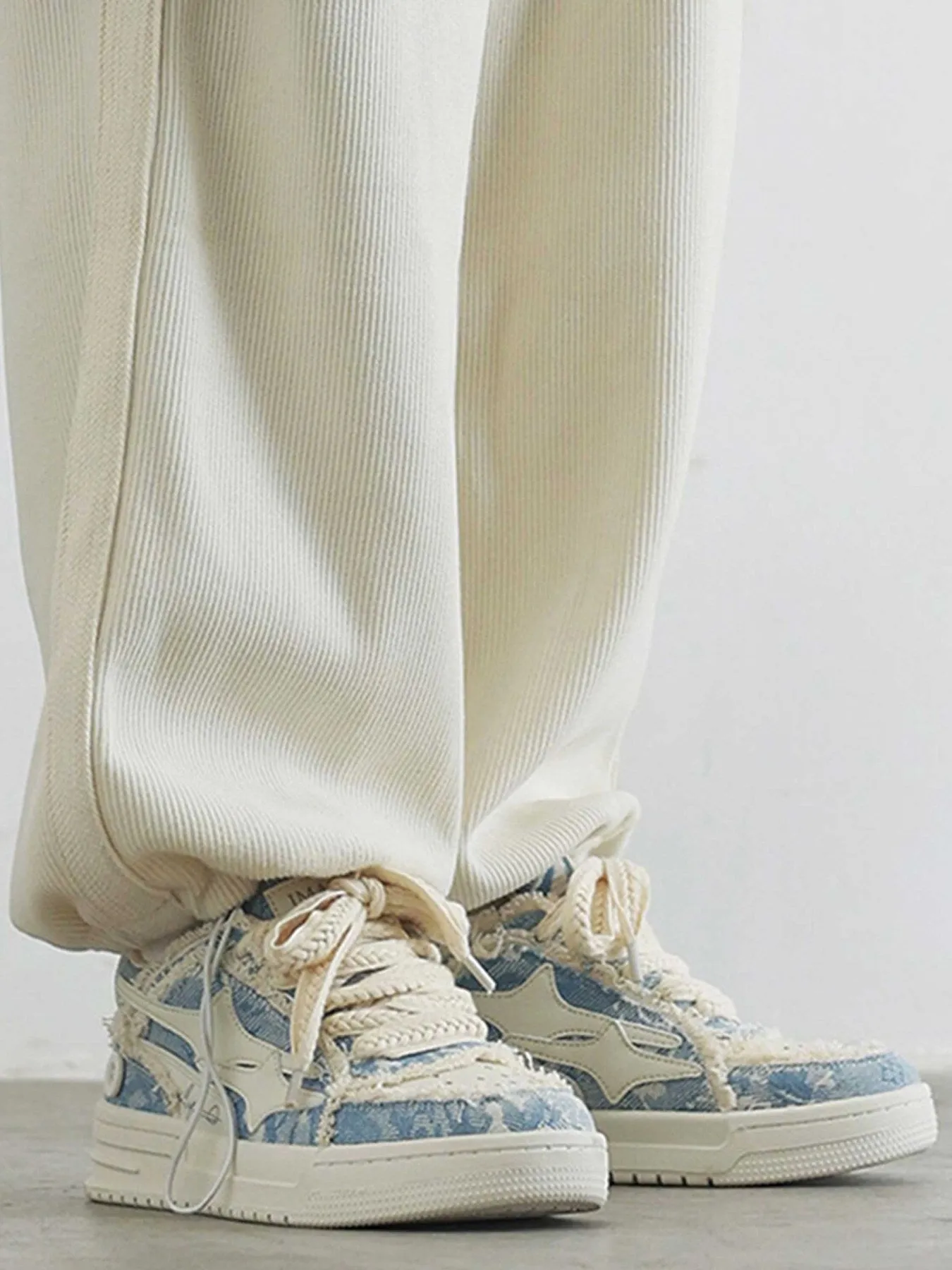 Kicksteria - Hundred High Street Board Shoes Couple Shoes