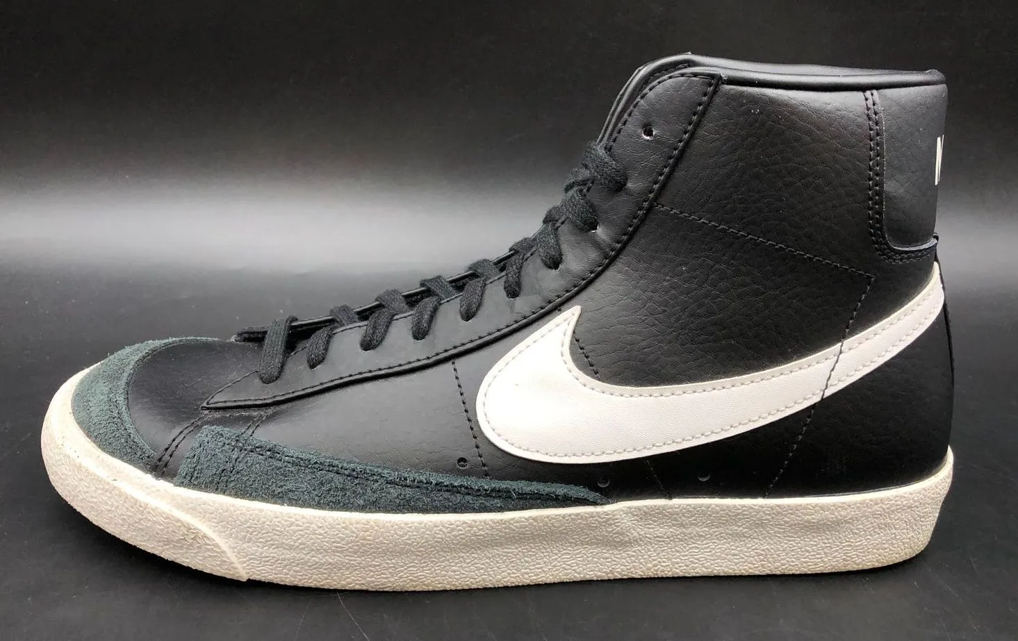 Nike Blazer Mid '77 Vintage Men's 'Black Sail' & White Sneakers - Sz 10.5 ( COA)