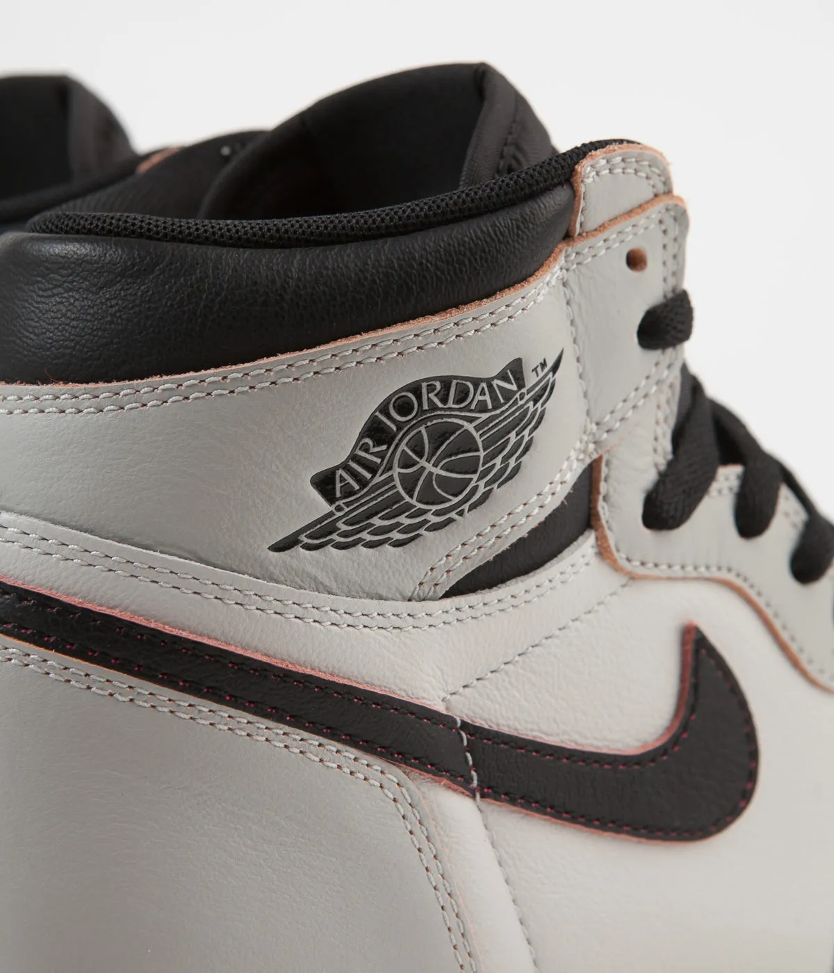 Nike SB Air Jordan 1 OG Defiant Shoes - Light Bone / Black - Crimson Tint - Hyper Pink