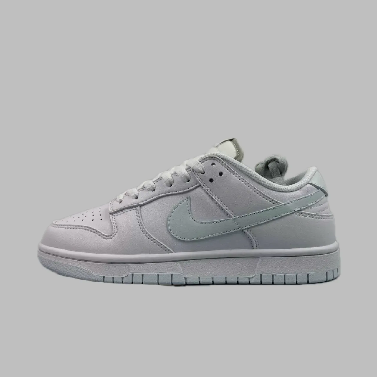 Nike Women's Dunk Low Sneakers