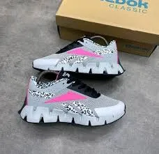 Reebok Zig Dynamica Sneaker – High-Energy Comfort & Performance